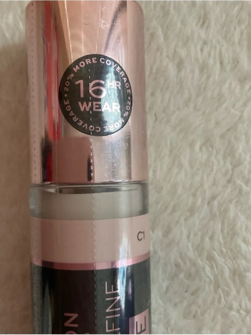 Makeup Revolution Infinite Longwear Concealer - Pink & Black Tube